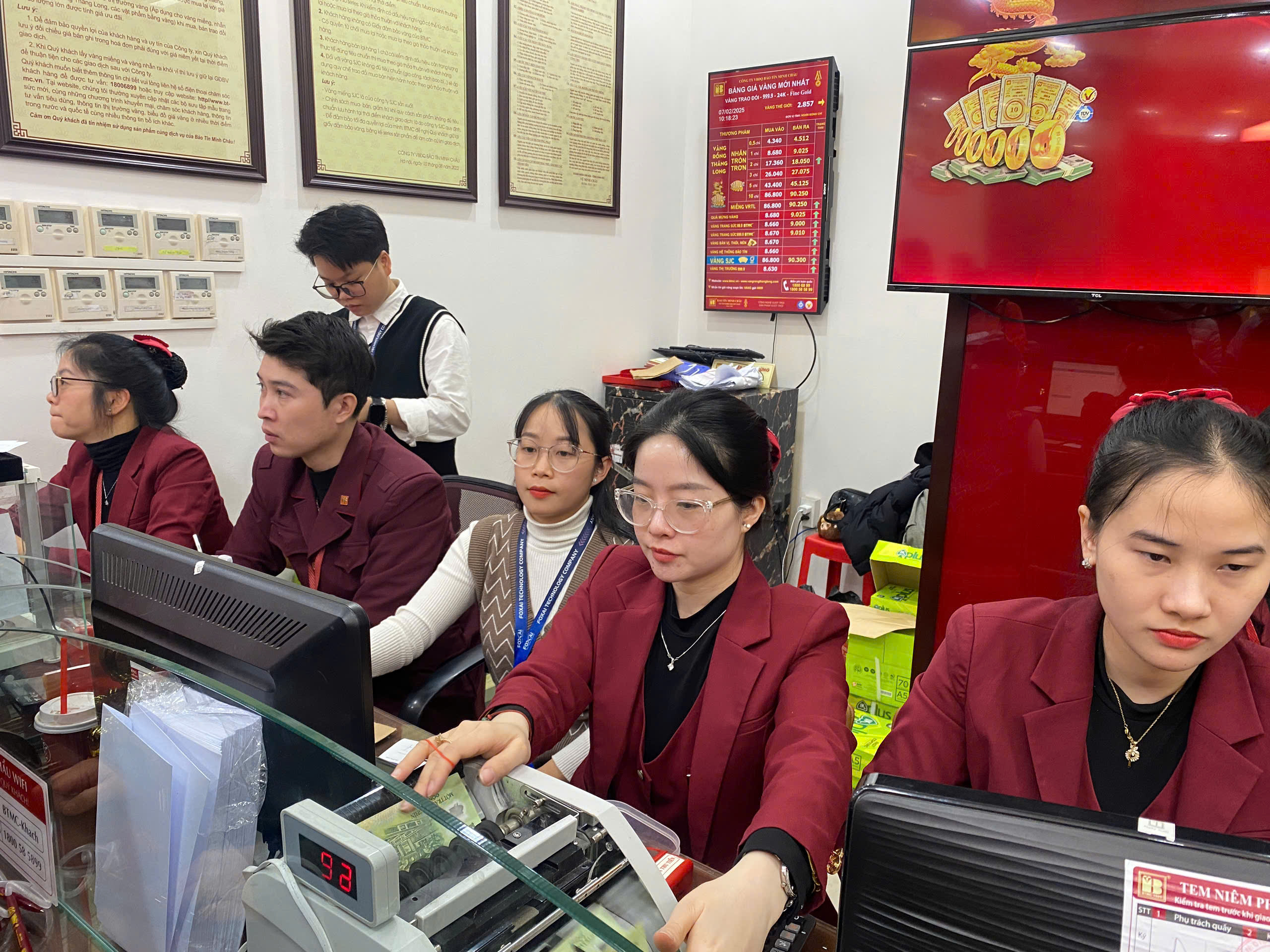 Tại cơ sở Bảo Tín Minh Châu Cầu Giấy