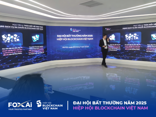 Diễn giả chia sẻ về những mục tiêu và dịch vụ đa chuỗi Blockchain Việt Nam