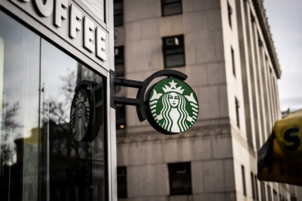 Case study chuyển đổi số của Starbucks
