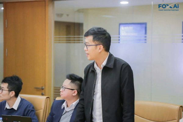 Ông Nguyễn Mạnh Toàn - Giám đốc Trung tâm Sản xuất của Công ty Cổ phần Công nghệ FOXAi phát biểu tại buổi Kickoff dự án